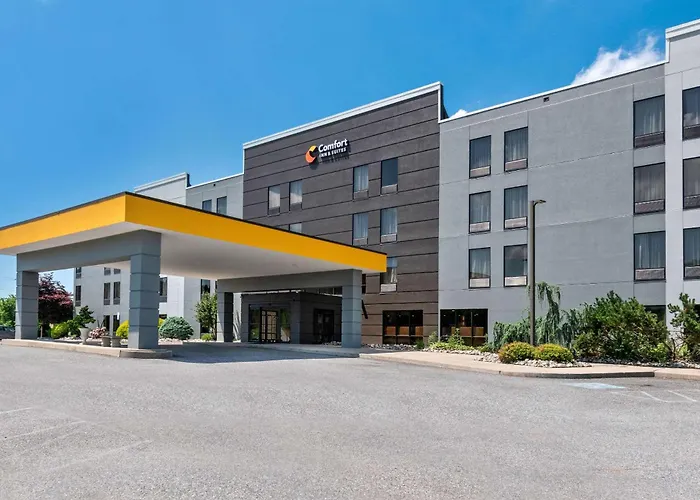 Comfort Inn & Suites York North