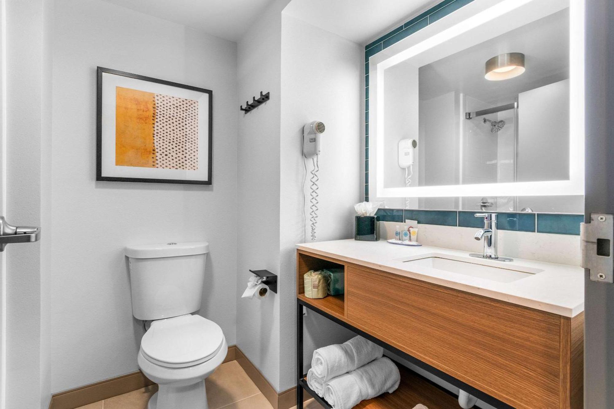 Comfort & North York